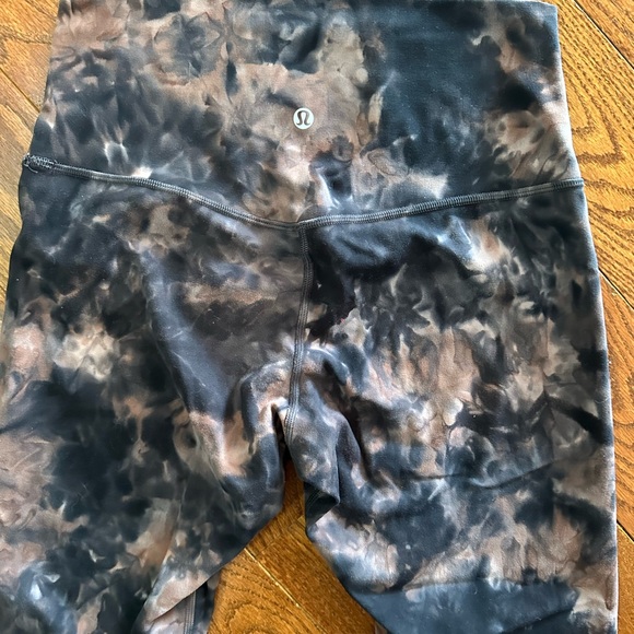 Lululemon High-Rise Align Tie Dye Leggings - Picture 2 of 4